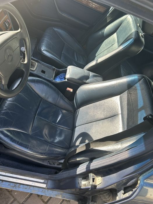 Продам W124 250D