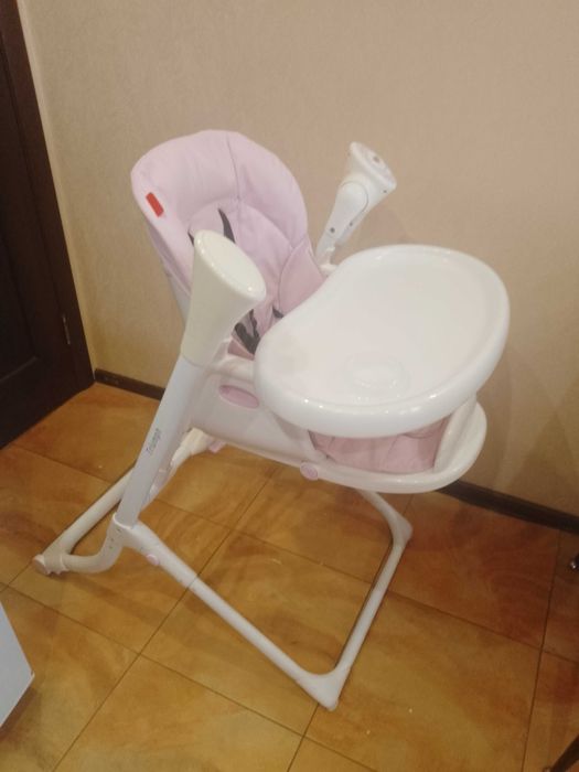 Стілець для годування Carrello Triumph 3 в 1