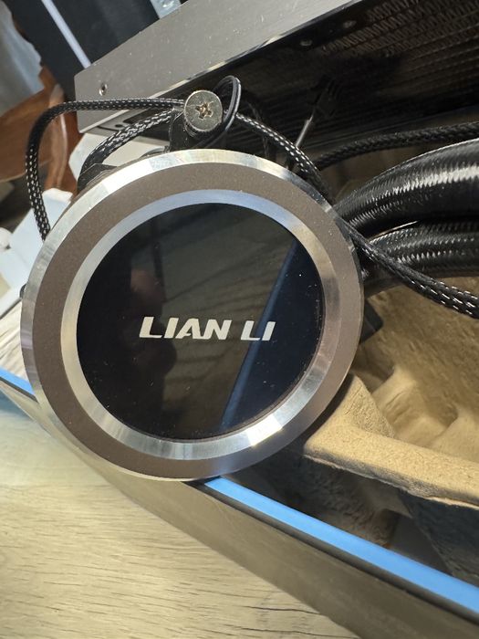 Водяне охолодження Lian Li Gallahad AIO 360 rgb