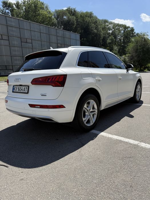 AUDI Audi Q5 2018 VIN WA1BNAFY9J2215468 фото оголошення 4 з 21