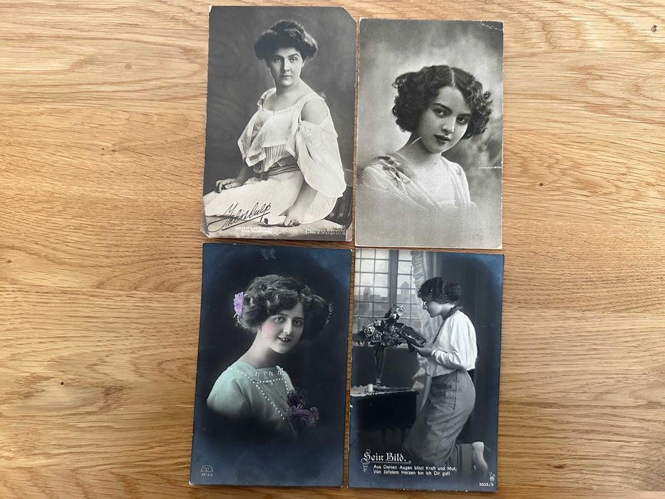 Stare pocztówki okolicznościowe.