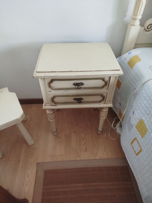 Cama lacada  casal palhinha