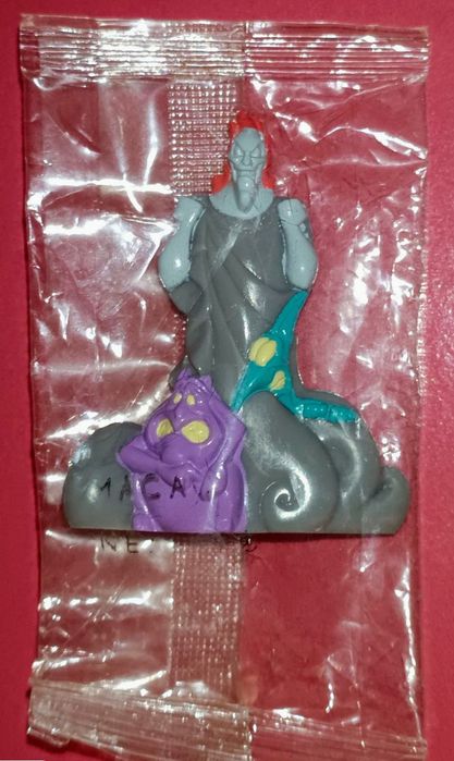 Antiga mini Figura brinquedo da Nestlé Selada
