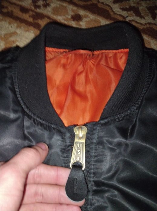 Продам Бомбер МА1