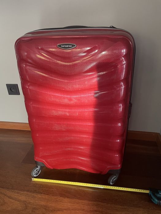 Walizka Samsonite Lite Curv