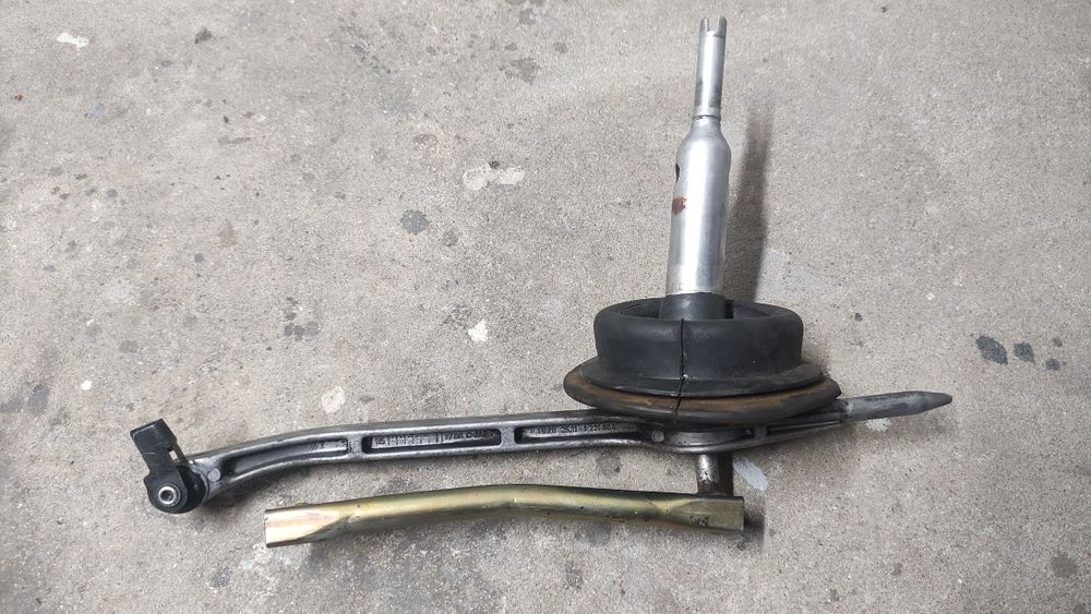 Wybierak lewarek skrzyni BMW E36 2.8 328i M3 ZF