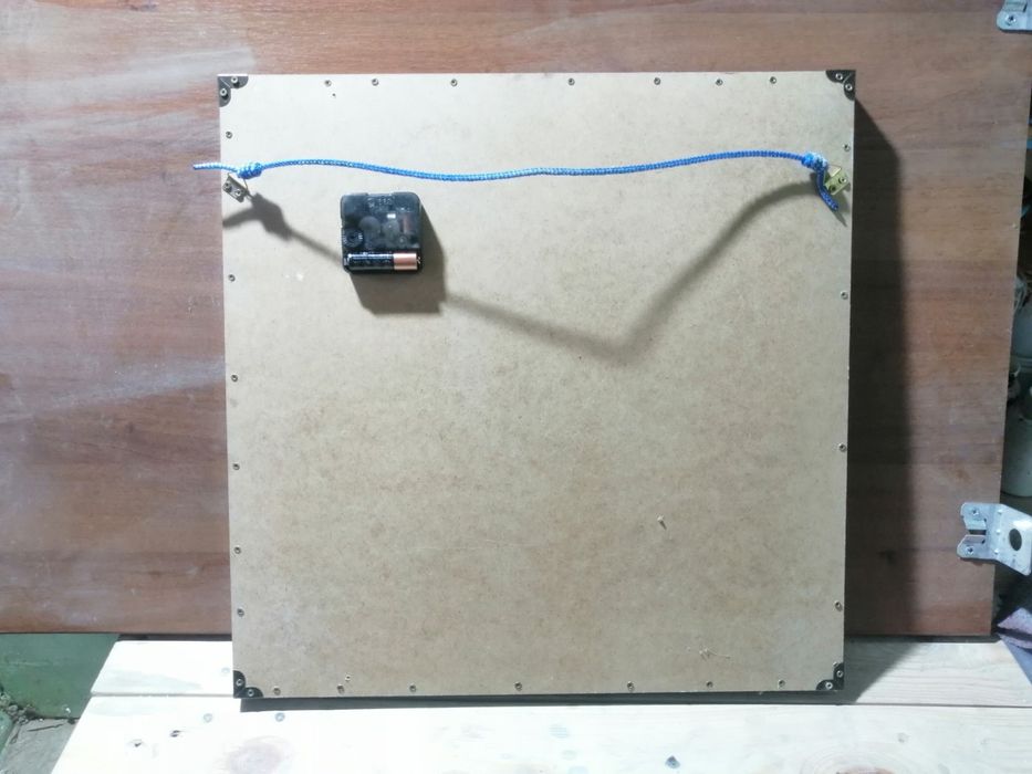 Годинник настінний