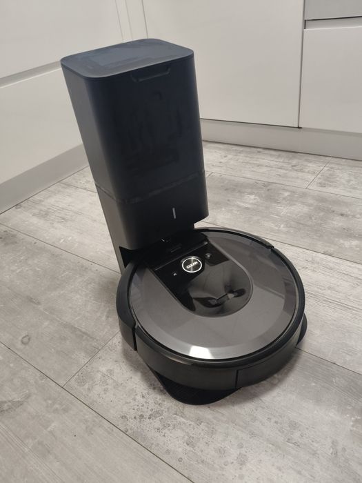 iRobot Roomba i7+