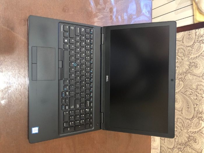 Ноутбук 15" FHD Dell Precision 3520 (Xeon E3-1505M/16Gb/SSD 256/M620)