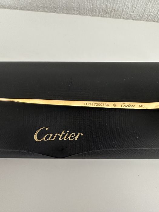 Сонцезахвсні окуляри Cartier
