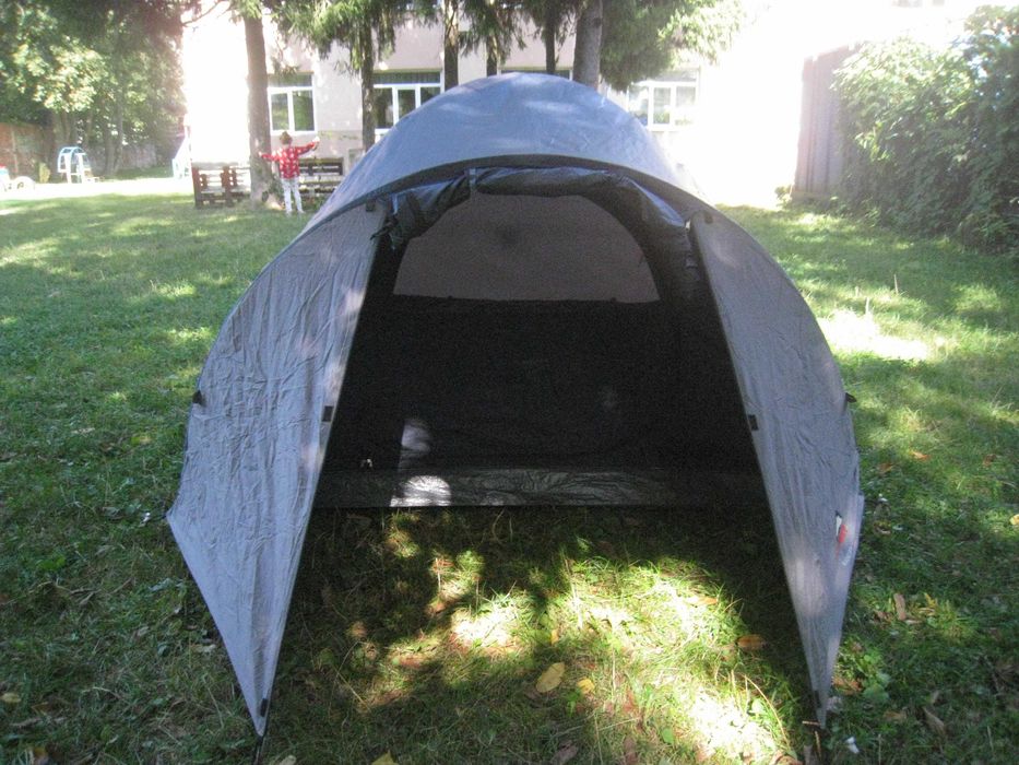 3-4х местная двухслойная   палатка McKINLEY  из Германии