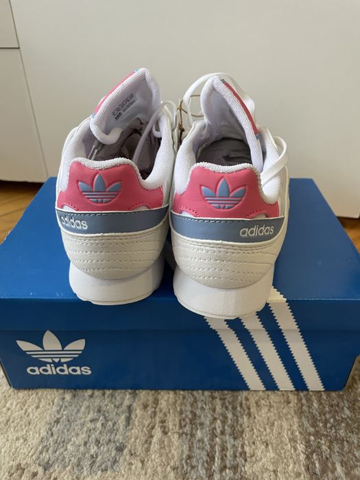 Продам нові жіночі кросівки Adidas Special 21 розмір 37