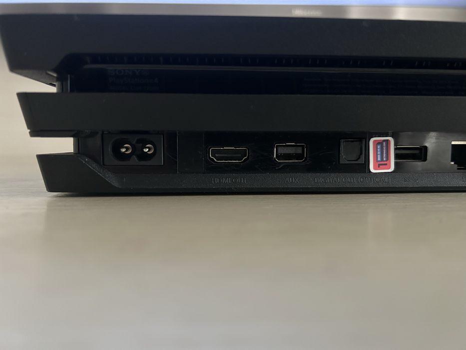 Playstation 4 Pro 1B