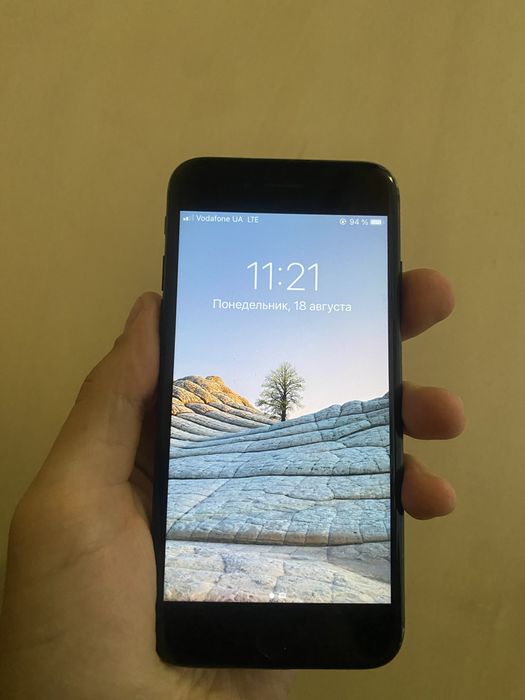 Айфон 7 чорний 32 гб ідеальний стан