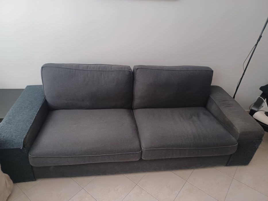 Sofá de 3 lugares  cinza
