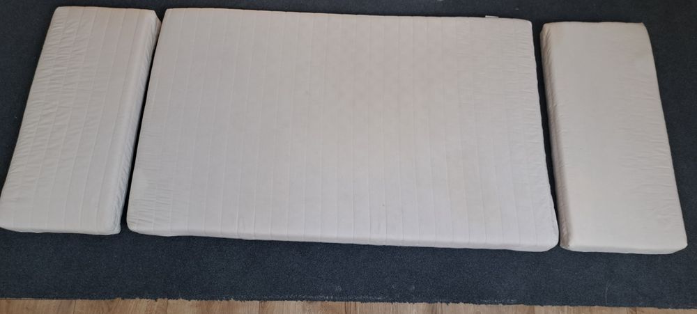 Łóżko rosnące z dzieckiem Ikea białe.