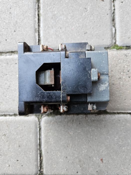 Пускач ПМЕ 211 на 25А