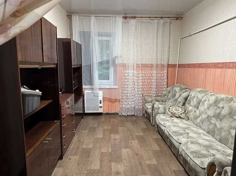 Продається 2-кім.кв.Новобаварський р-н. пров. Одоєвський.30 кв метр DD