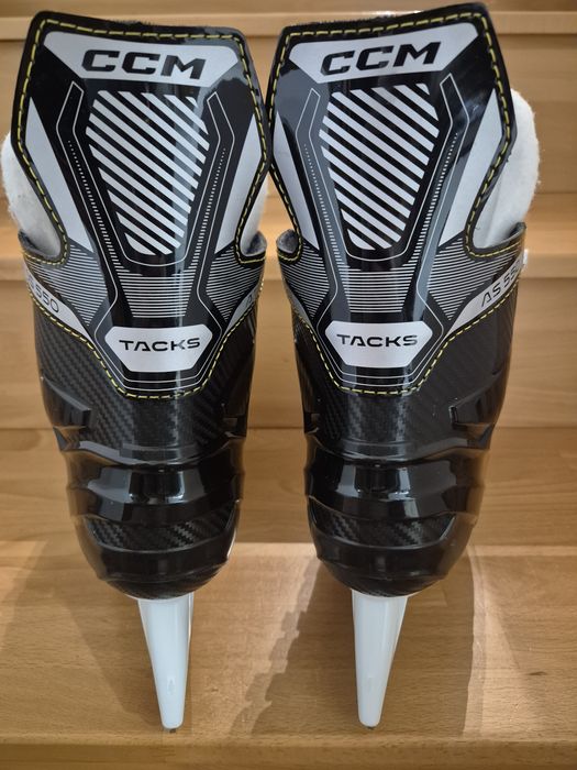 Łyżwy hokejowe CCM AS550