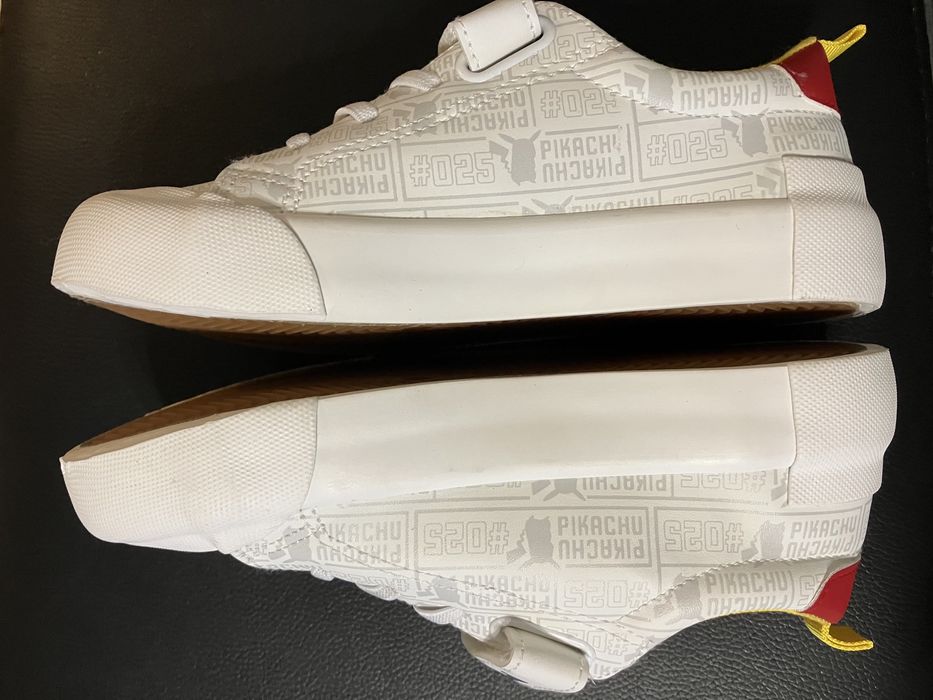 Sapatilhas Pikachu 33