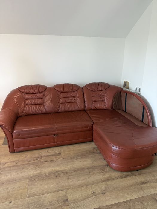 Narożnik skorzany z funkcja spania i schowkiem KLER