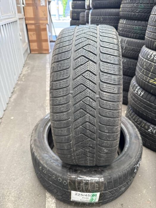 Pirelli Scorpion Winter 225/45/20 Зима комплект