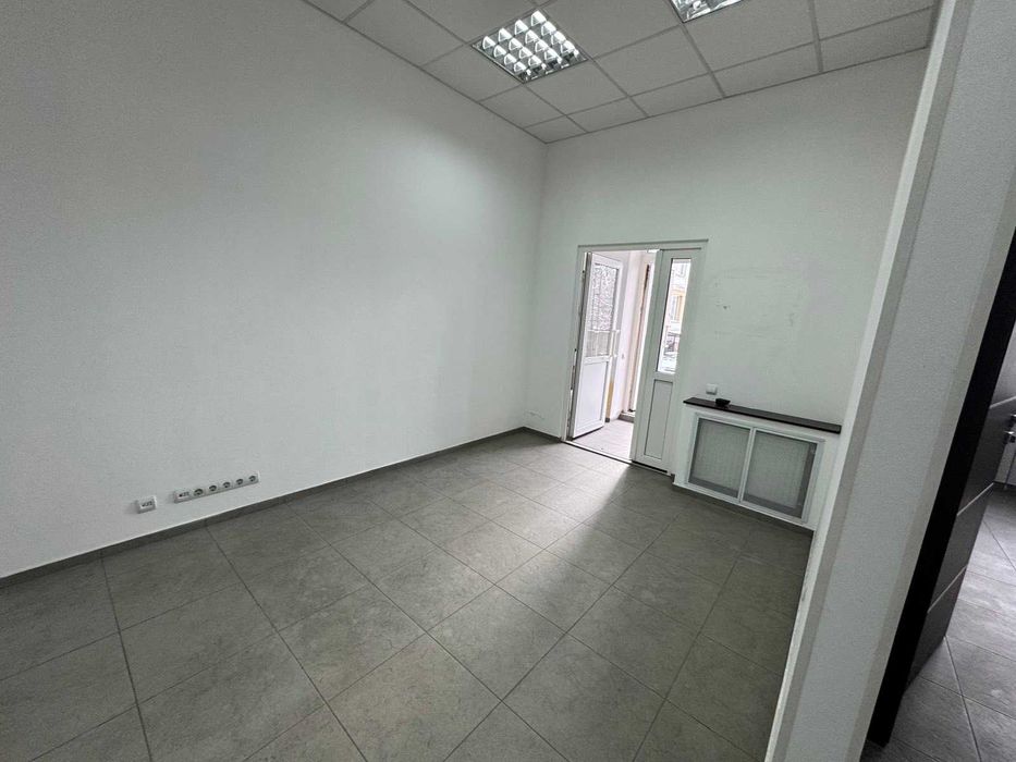 ТЕРМІНОВО!!!ОРЕНДА комерц. приміщення в центрі поч. вул.Шевченка