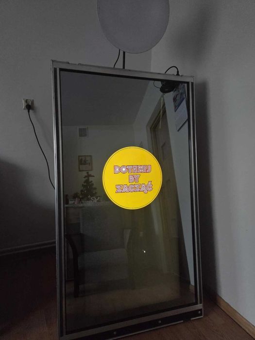 Fotolustro 65"/ napisy neonowe/ duży napis MIŁOŚĆ, 18/ ciężki dym