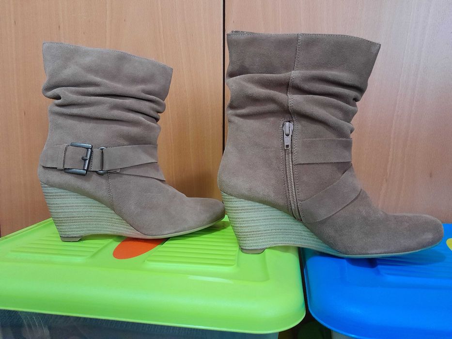 Botas de cano baixo, tam. 37