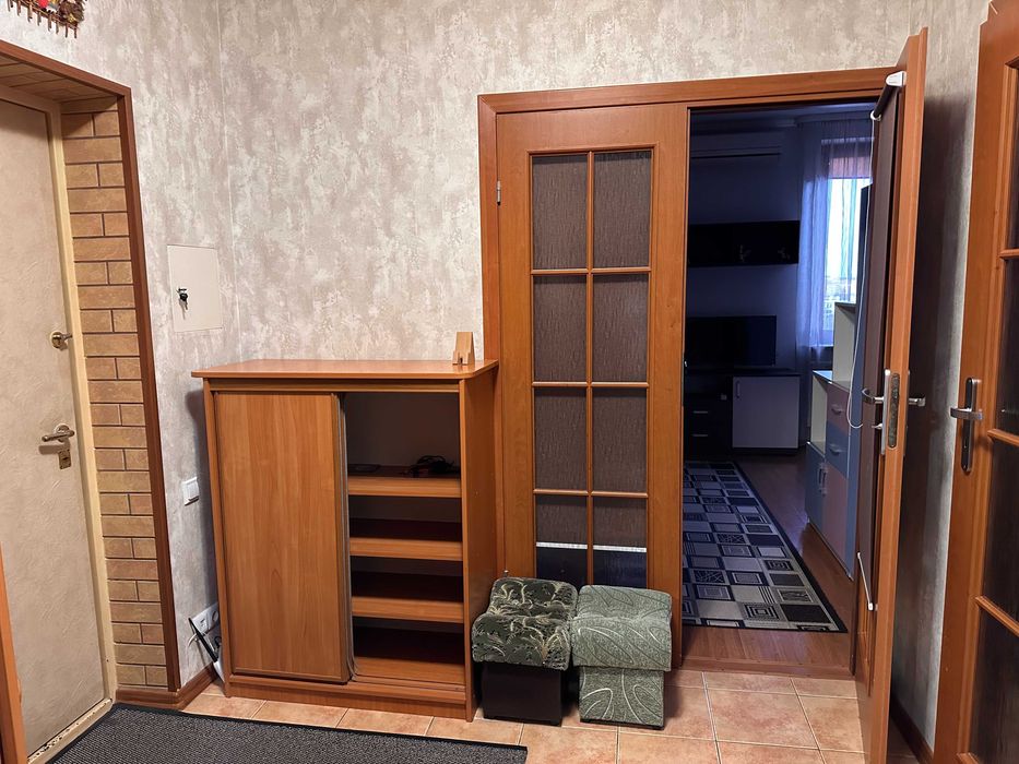 Квартира двокімнатна в Києві подобово