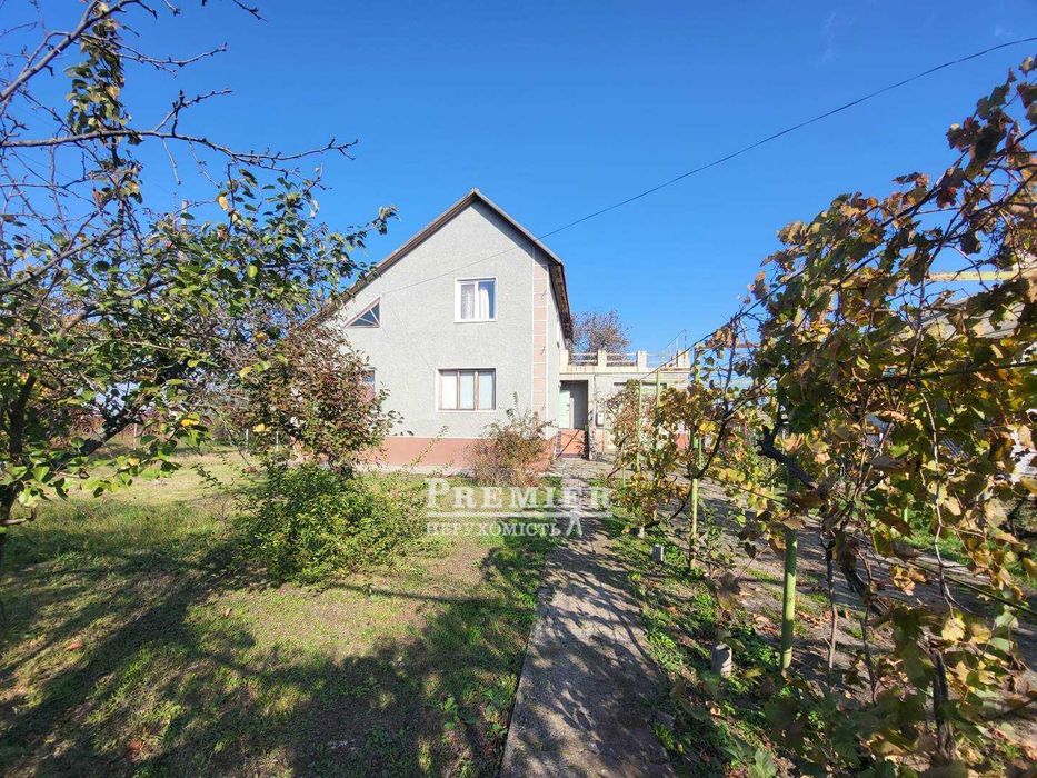 Дом 229 м2 Жилое Состояние, 25 соток Грибовка