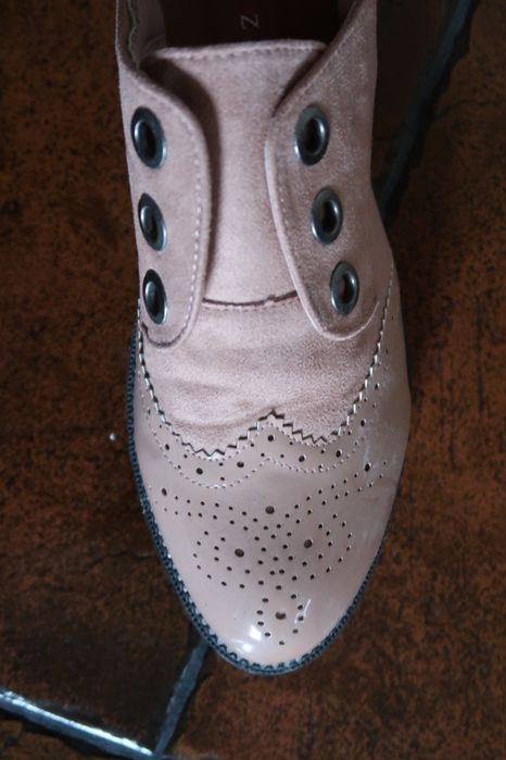Sapatos rosa novos