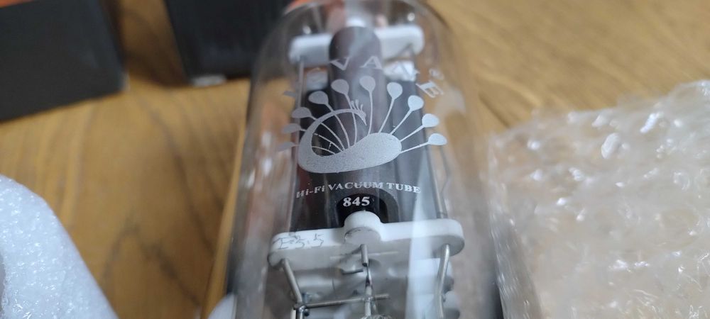 Lampa 845 psvane