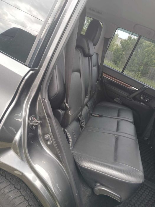 Mitsubishi Pajero Wagon IV