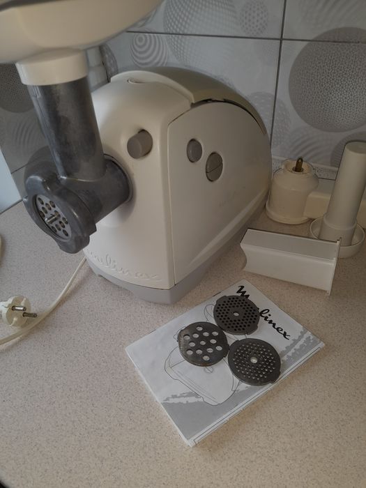 Электромясорубка