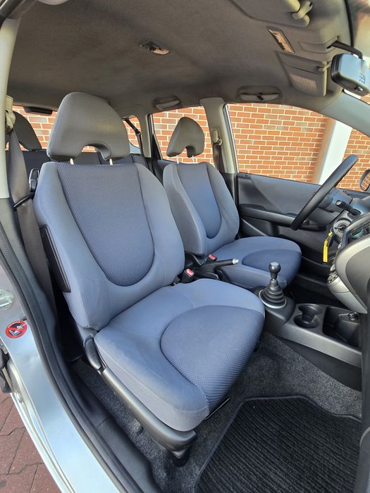 Honda Jazz 1.2 i-DSI 78cv |  AR CONDICIONADO