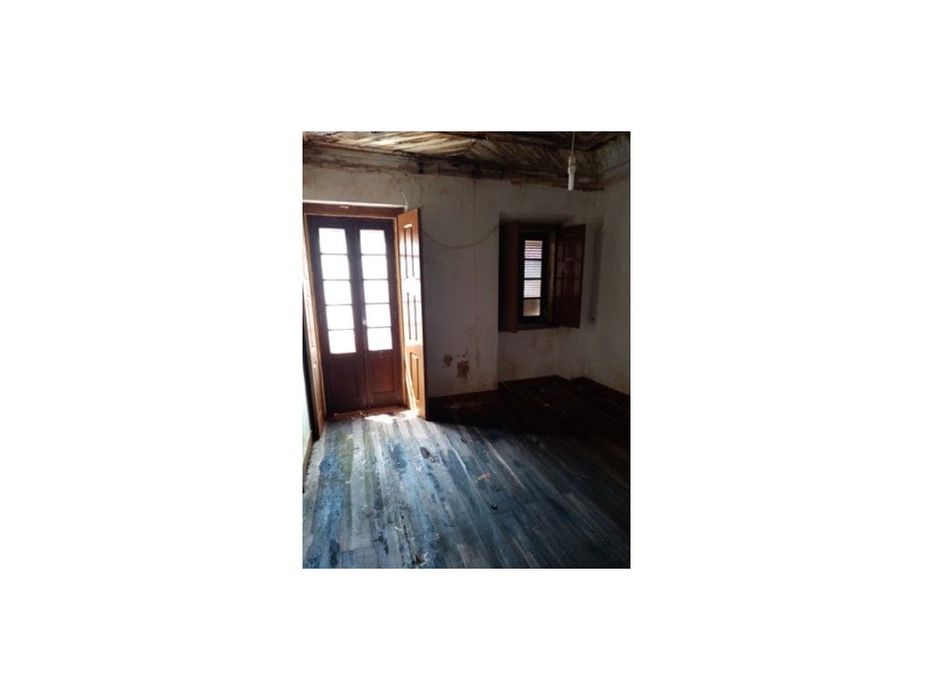 Prédio Urbano em Ruína com Projeto Aprovado para 3 Apartamentos | C...