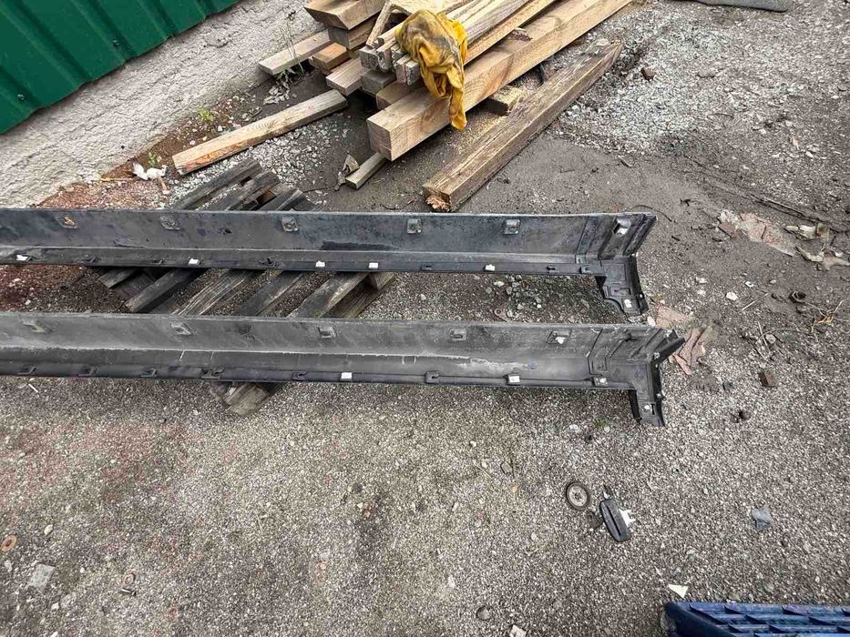 Накладка порога внешняя Chevrolet BOLT Поріг лівий правий зовнішній