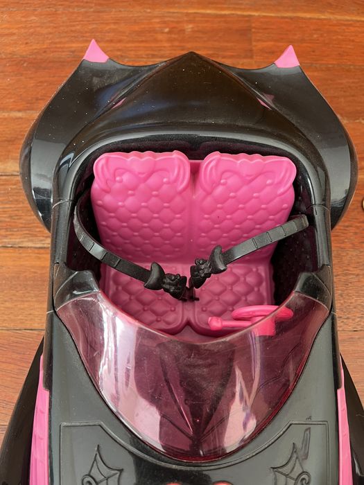 Carro draculaura monster high