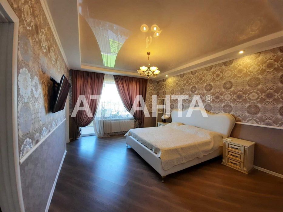 У продажу будинок  преміум класу в Золотой гірці на 10 сотках землі.