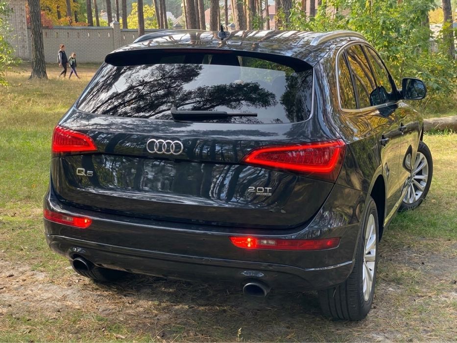 Продам Audi Q5 2.0