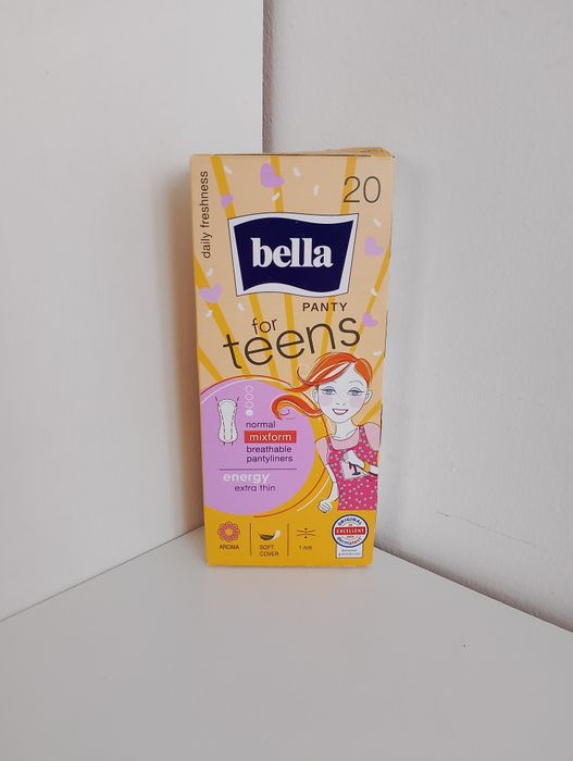 ultracienkie wkładki higieniczne Bella For Teens Energy. 
Stworzone z