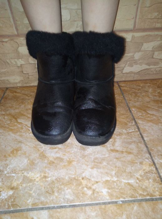 Взуття дитяче уггі дівчинка