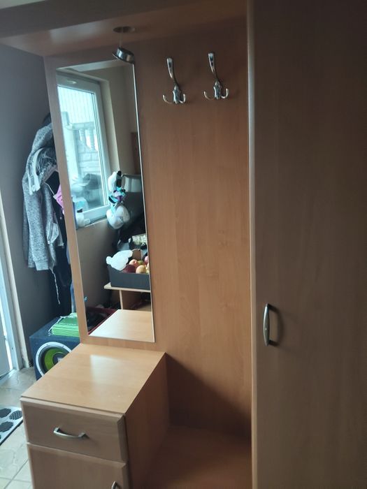 Szafka do przedpokoju,korytarza