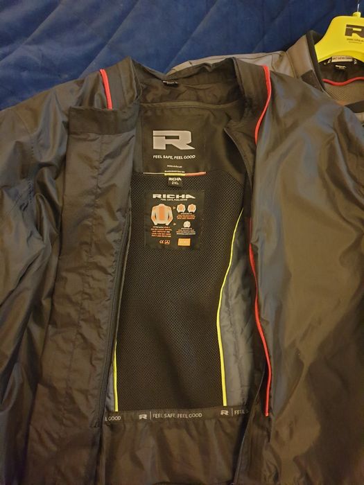 Casaco motar Richa como novo