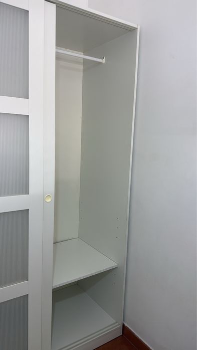 Vendo Roupeiro Branco