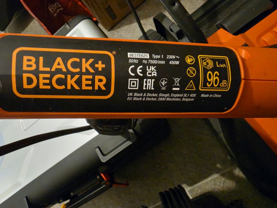 Aparador de Relva Black+Decker 450w