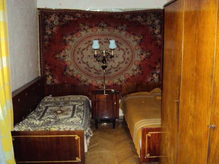 Кровати односпал, стул метал раскладной, полка, ролики поворотные