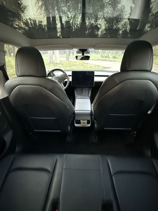 Tesla Y dual motor long range 82квт можливий обмін з доп. в обі стор