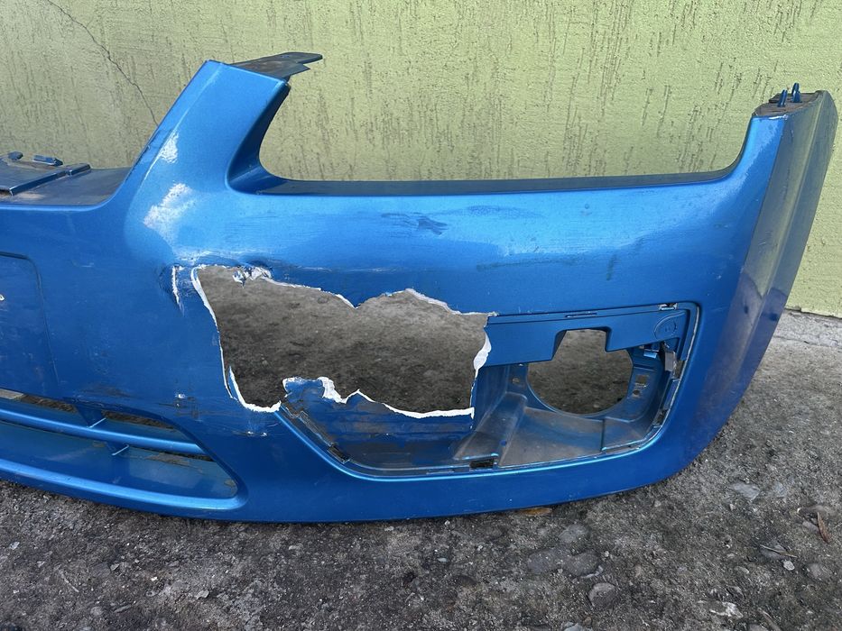 Оригінальний бампер Ford Focus 2 2006 року